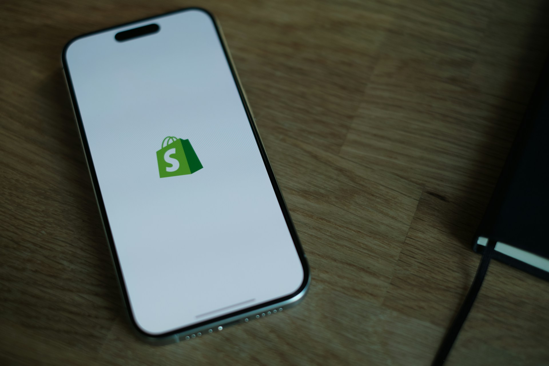appshunter-io-6sIBf34e_R0-unsplash shopify web design